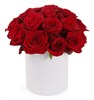 19 красных роз в шляпной коробке - фото 7757